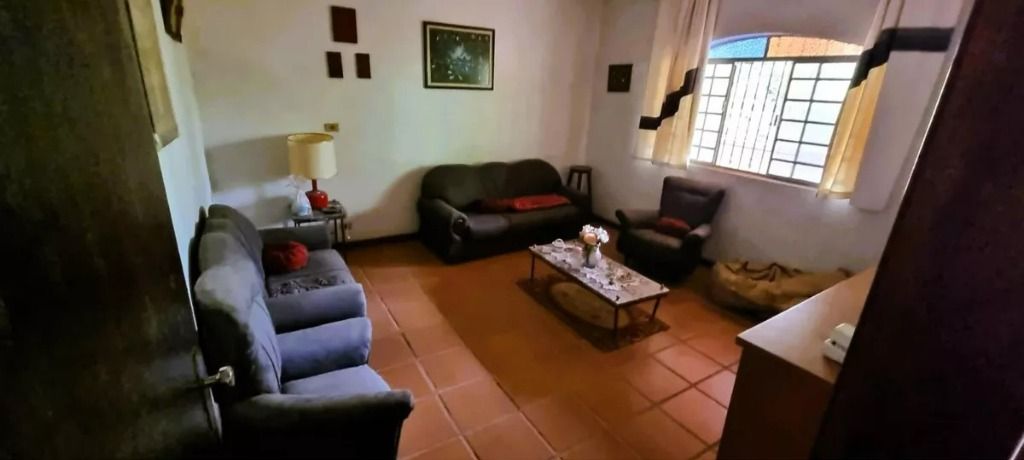 Casa à venda com 4 quartos, 350m² - Foto 18