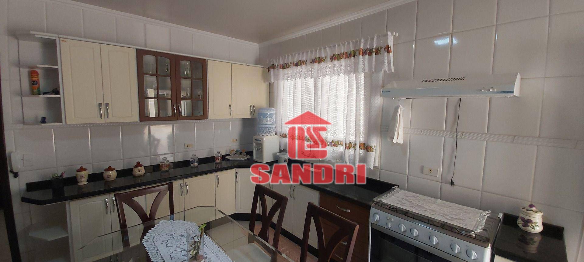 Casa à venda com 4 quartos, 205m² - Foto 21