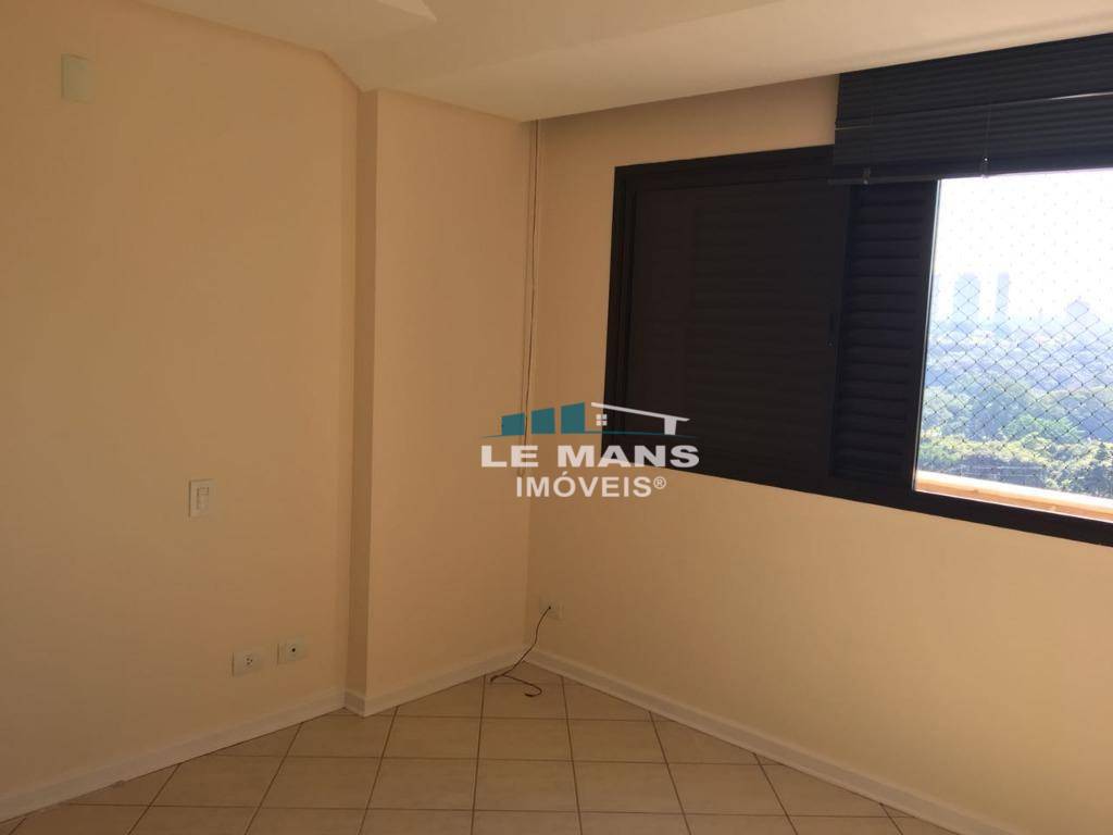 Apartamento à venda com 3 quartos, 140m² - Foto 17