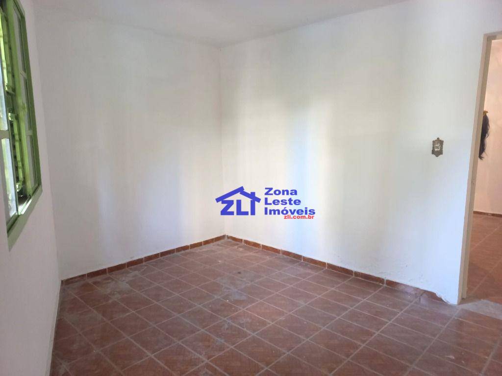 Casa para alugar com 2 quartos, 65m² - Foto 13