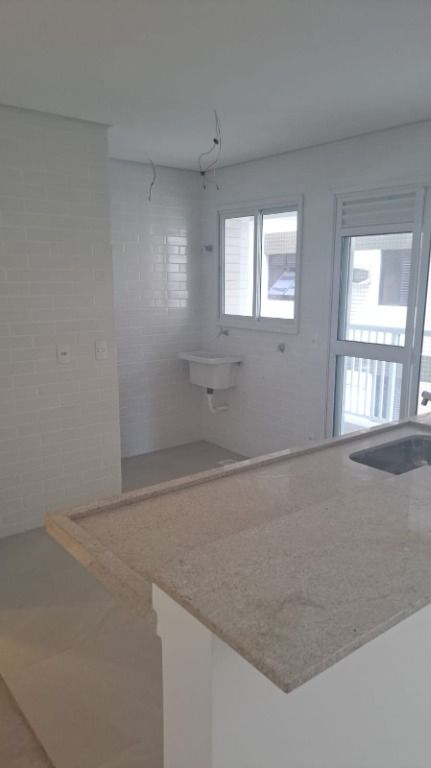 Apartamento à venda com 2 quartos, 81m² - Foto 3