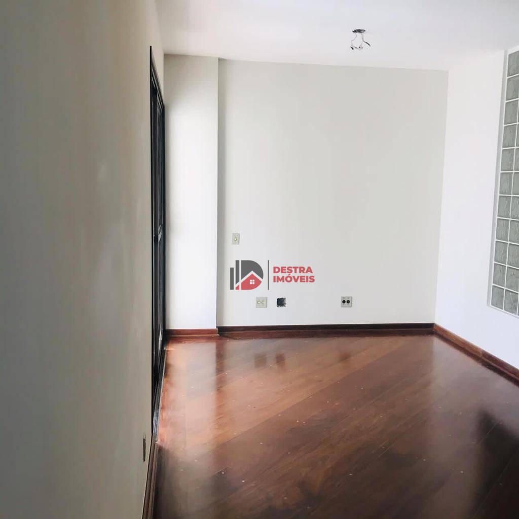 Apartamento à venda com 3 quartos, 102m² - Foto 7