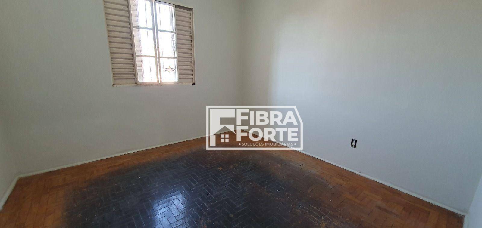 Casa para alugar com 5 quartos, 224m² - Foto 15