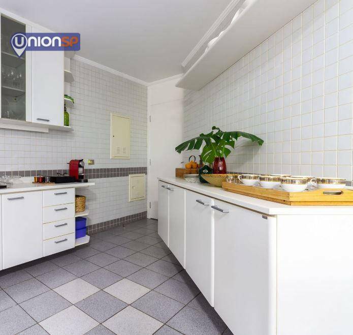 Apartamento à venda com 4 quartos, 189m² - Foto 20