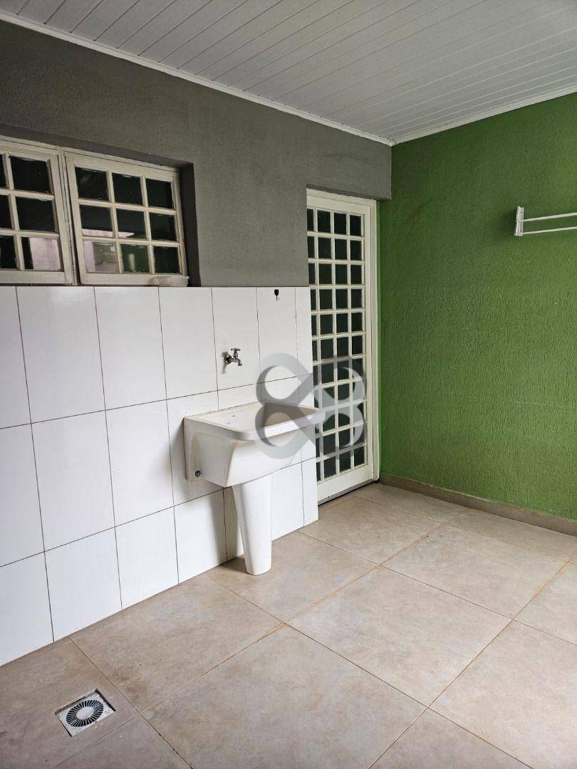 Sobrado à venda e aluguel com 4 quartos, 240m² - Foto 51