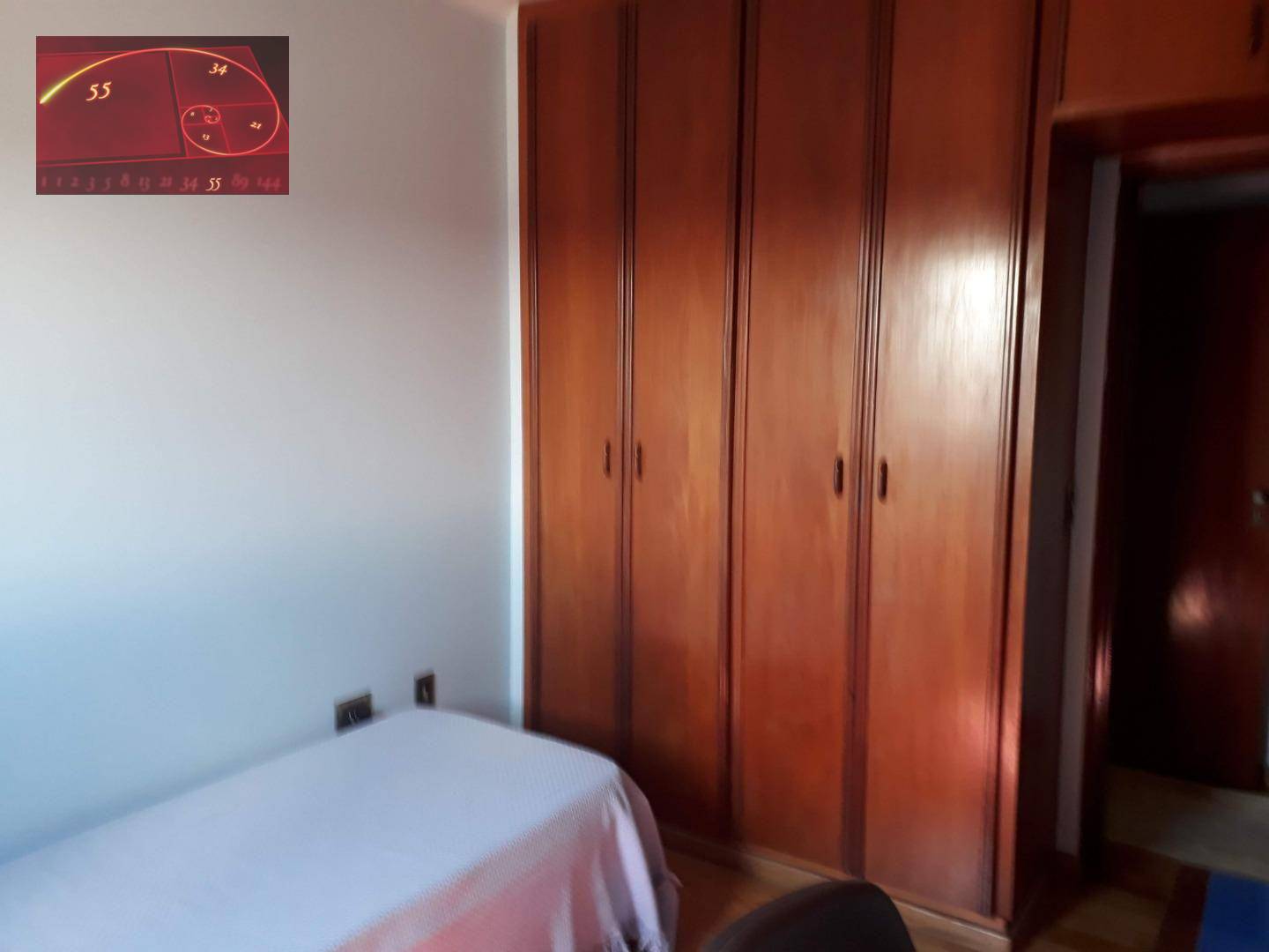 Apartamento à venda com 3 quartos, 219m² - Foto 10