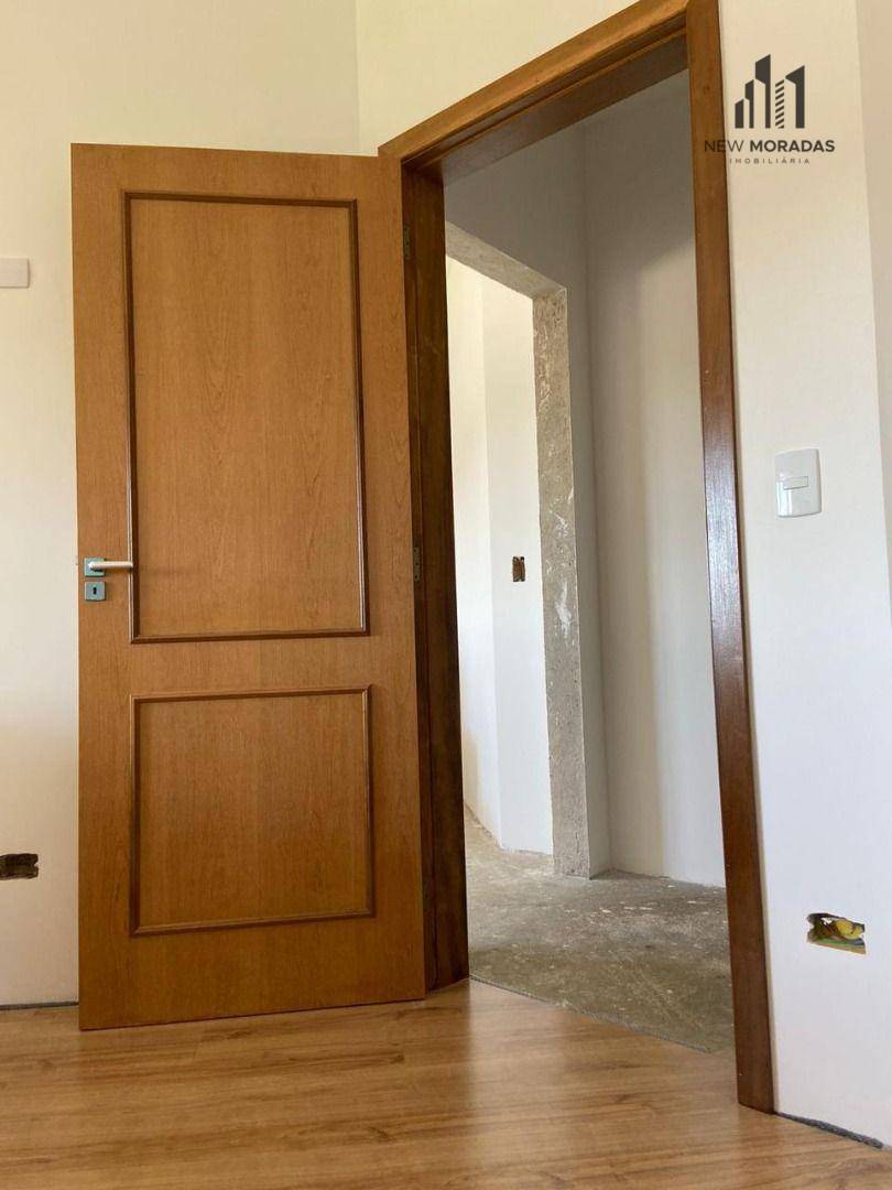 Sobrado à venda com 5 quartos, 270m² - Foto 11