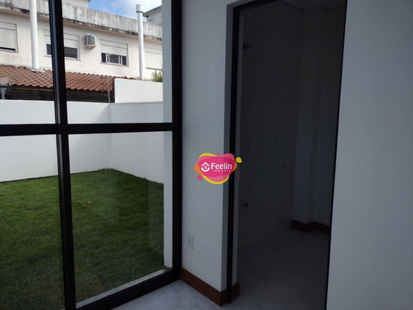 Casa à venda com 3 quartos, 130m² - Foto 9