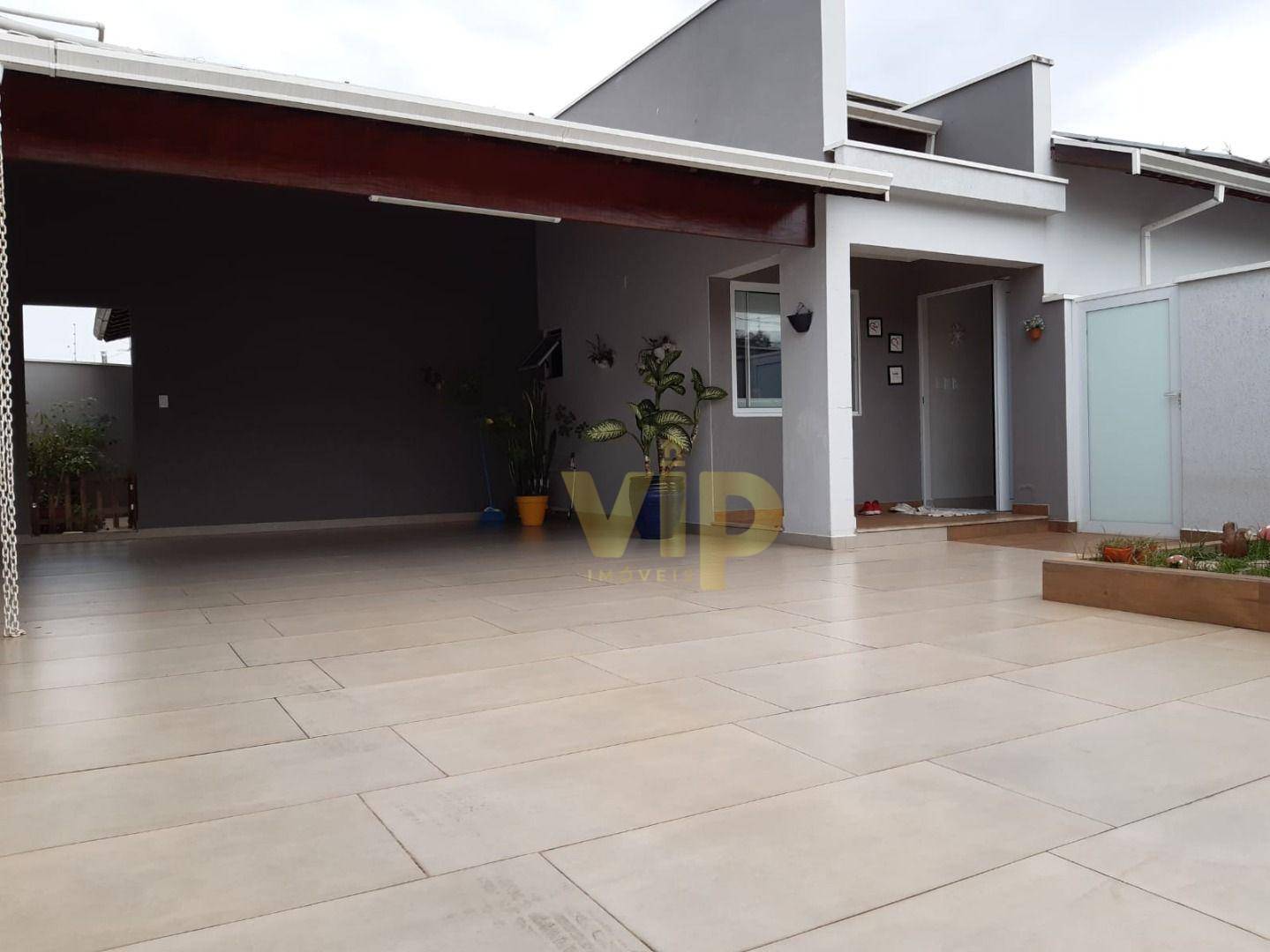 Casa à venda com 3 quartos, 286m² - Foto 4