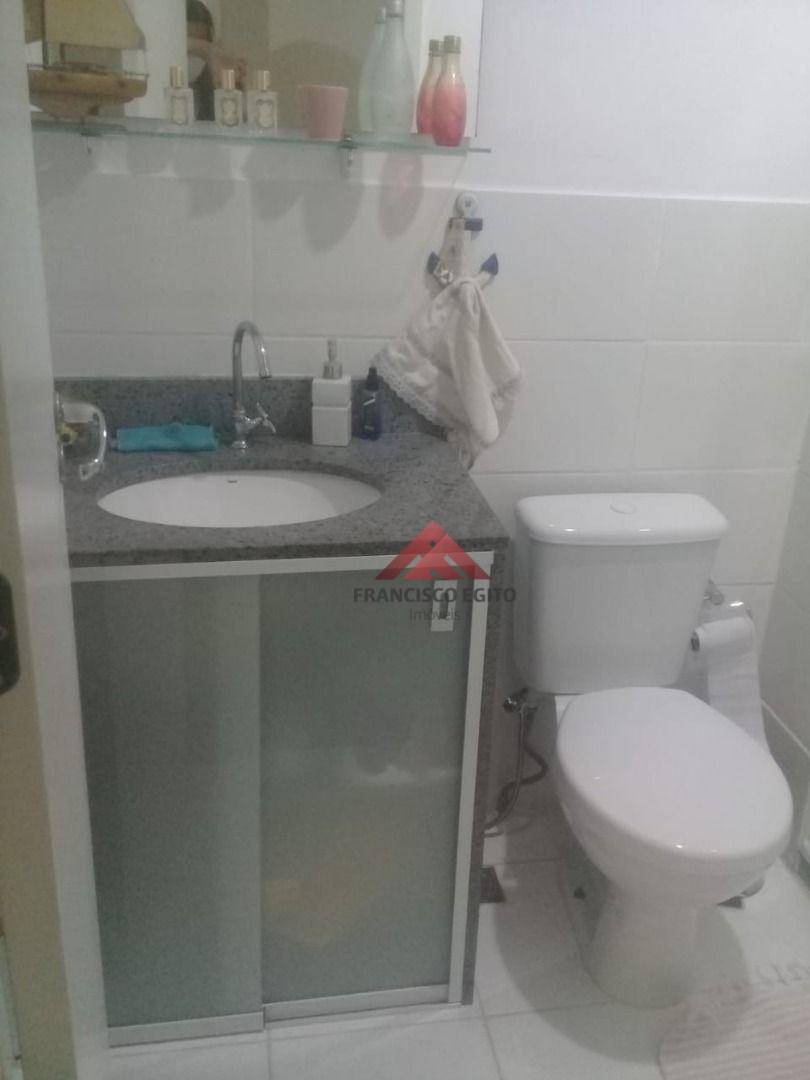 Apartamento à venda com 3 quartos, 74m² - Foto 15