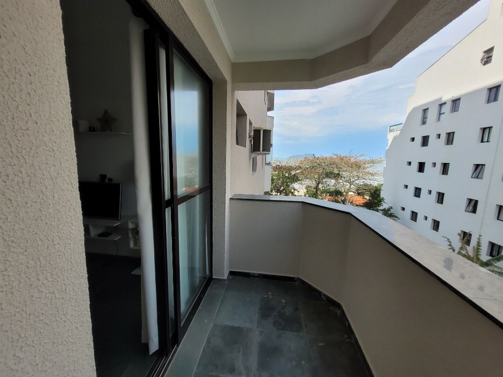 Apartamento à venda com 2 quartos, 72m² - Foto 5