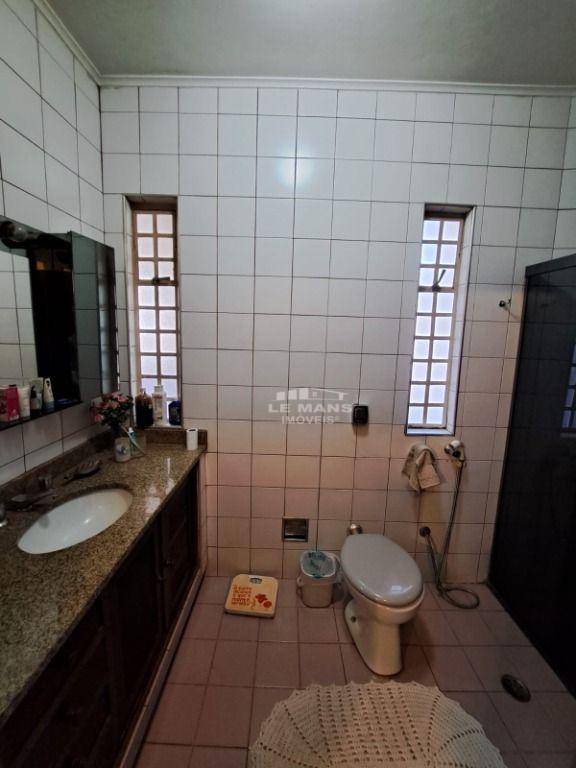 Chácara à venda e aluguel com 8 quartos, 500m² - Foto 17