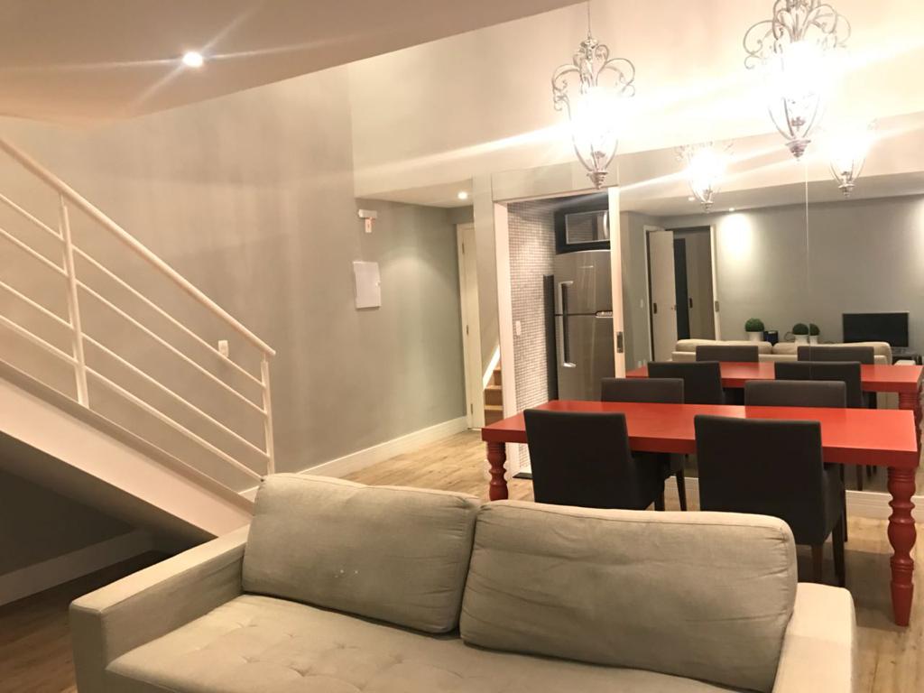 Apartamento à venda com 2 quartos, 100m² - Foto 1