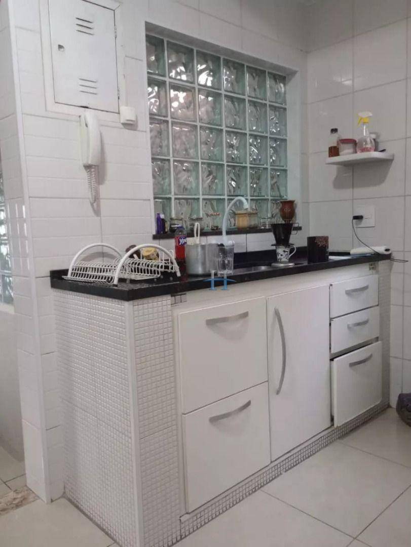 Casa à venda e aluguel com 2 quartos, 320m² - Foto 8