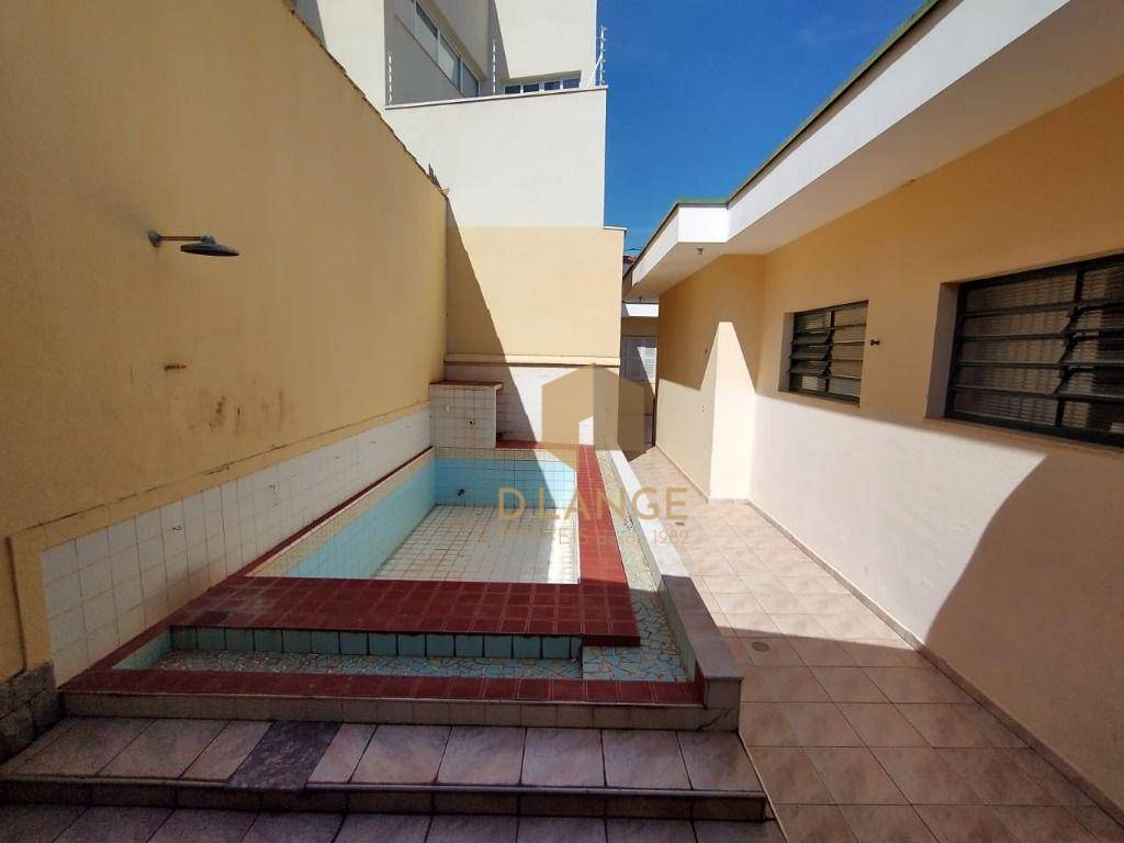 Casa à venda com 3 quartos, 254m² - Foto 10