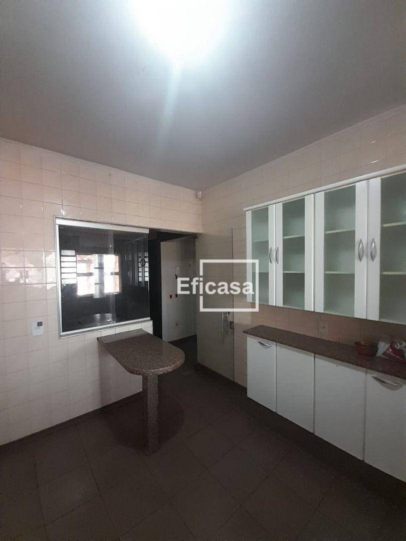 Casa à venda com 2 quartos, 230m² - Foto 20