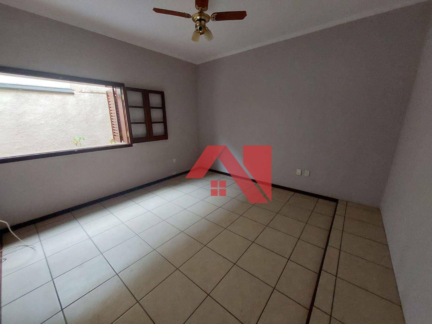 Casa à venda com 3 quartos, 314m² - Foto 18