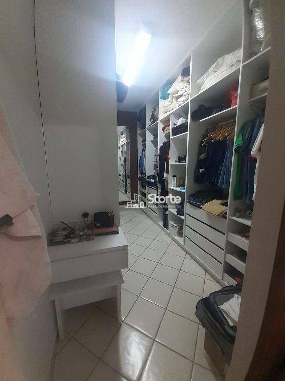 Chácara à venda com 6 quartos, 600m² - Foto 33