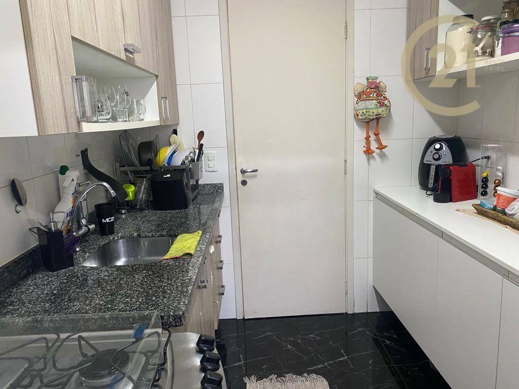 Apartamento à venda com 3 quartos, 95m² - Foto 13