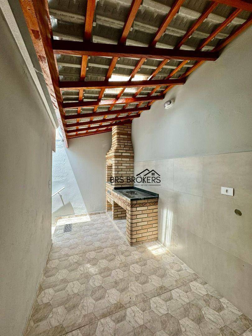Casa à venda com 3 quartos, 70m² - Foto 11