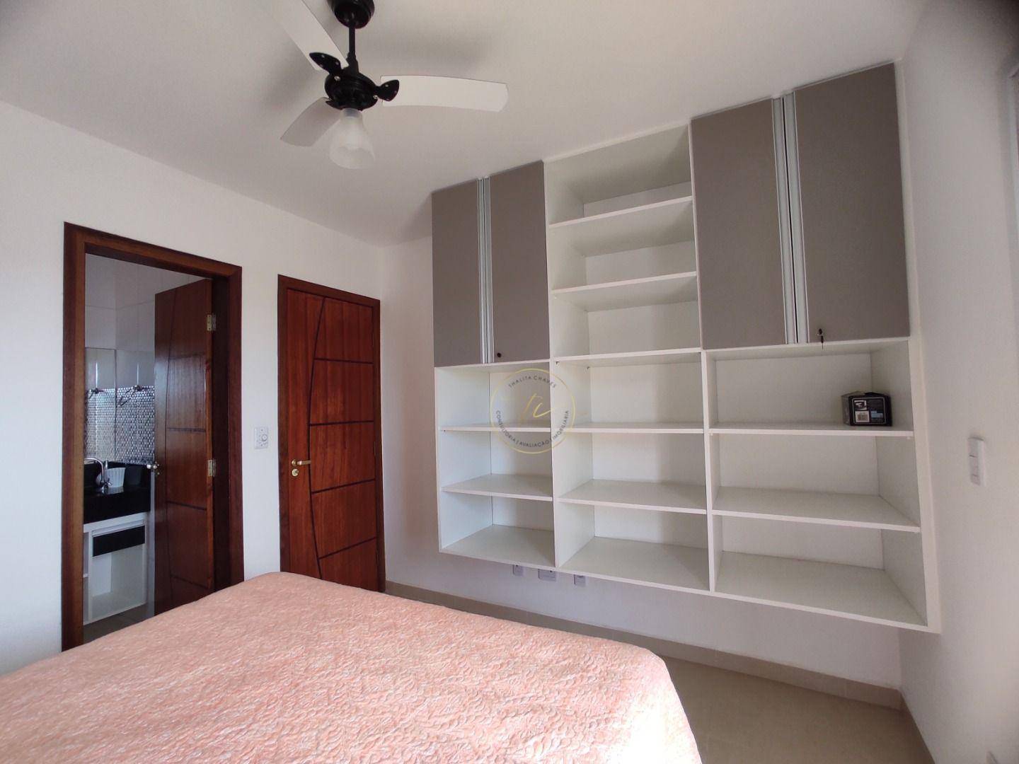 Apartamento à venda com 2 quartos, 70m² - Foto 4