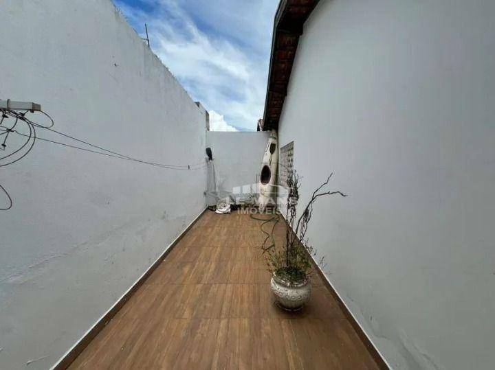 Casa à venda com 3 quartos, 137m² - Foto 16