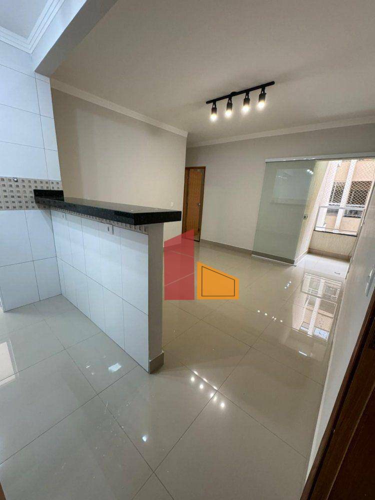 Apartamento à venda com 2 quartos, 58m² - Foto 2