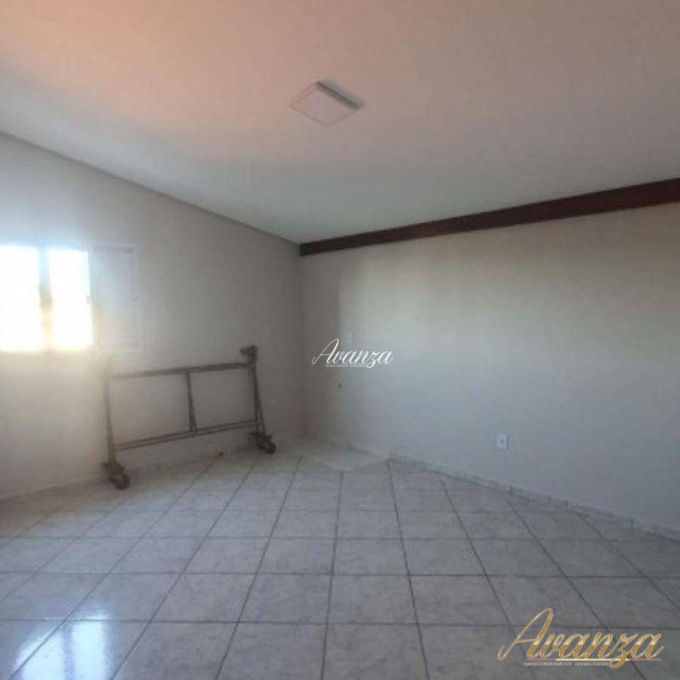 Casa à venda com 4 quartos, 192m² - Foto 13