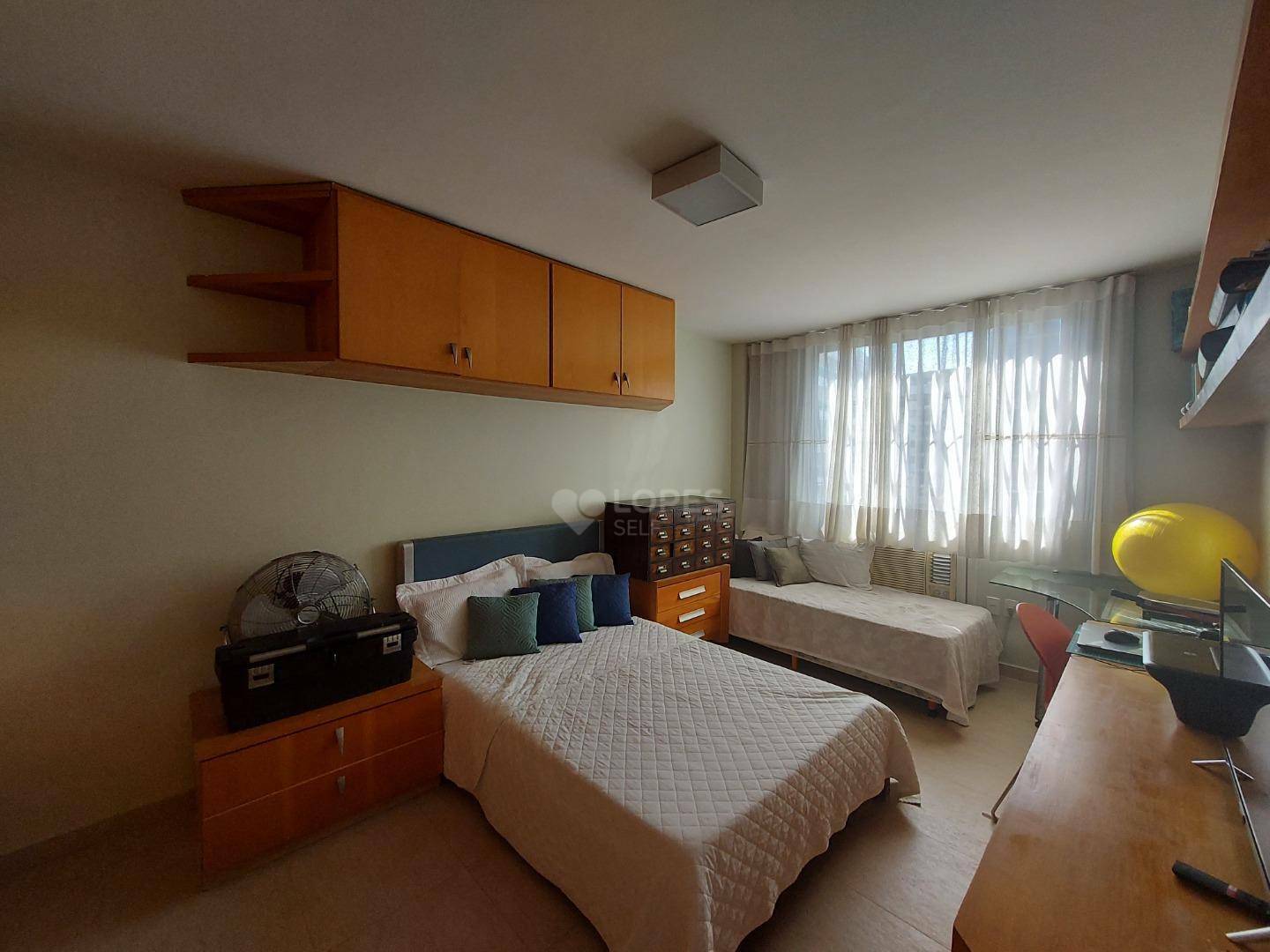 Apartamento à venda com 3 quartos, 125m² - Foto 9