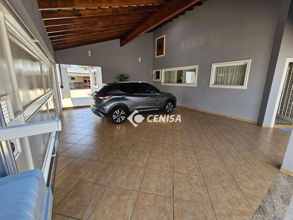 Casa à venda com 3 quartos, 236m² - Foto 3