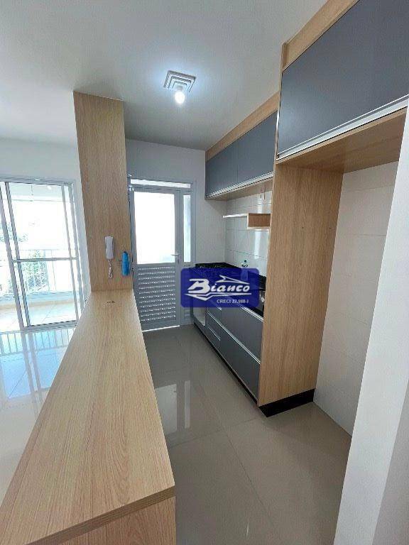 Apartamento para alugar com 2 quartos, 56m² - Foto 3