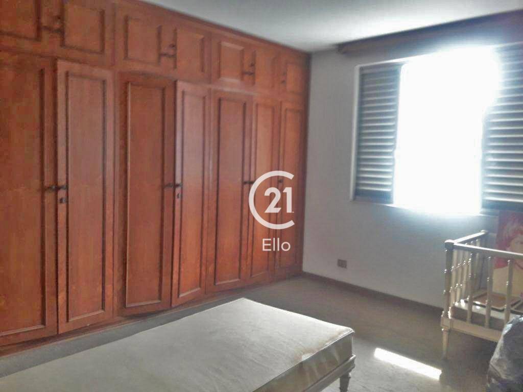 Casa à venda e aluguel com 5 quartos, 1400m² - Foto 8