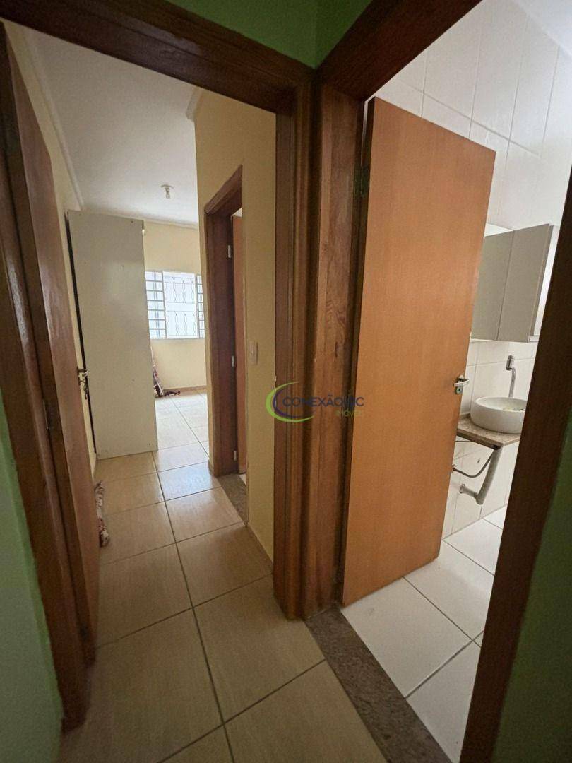 Casa à venda com 2 quartos, 150m² - Foto 7