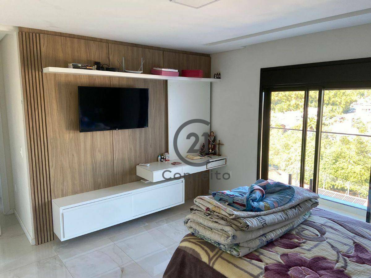 Casa para alugar com 5 quartos, 273m² - Foto 27