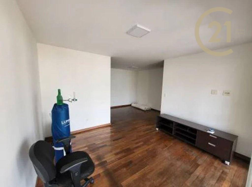 Apartamento à venda com 3 quartos, 101m² - Foto 3