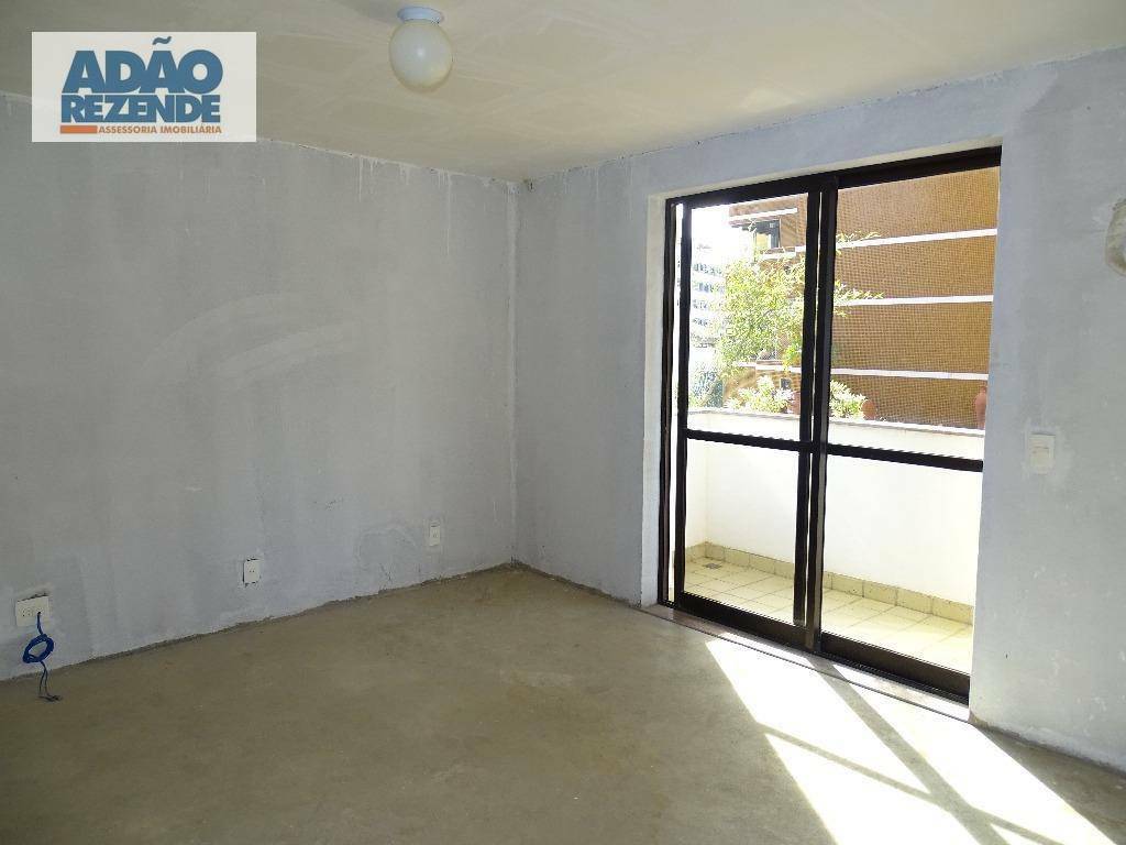 Apartamento à venda com 5 quartos, 256m² - Foto 45