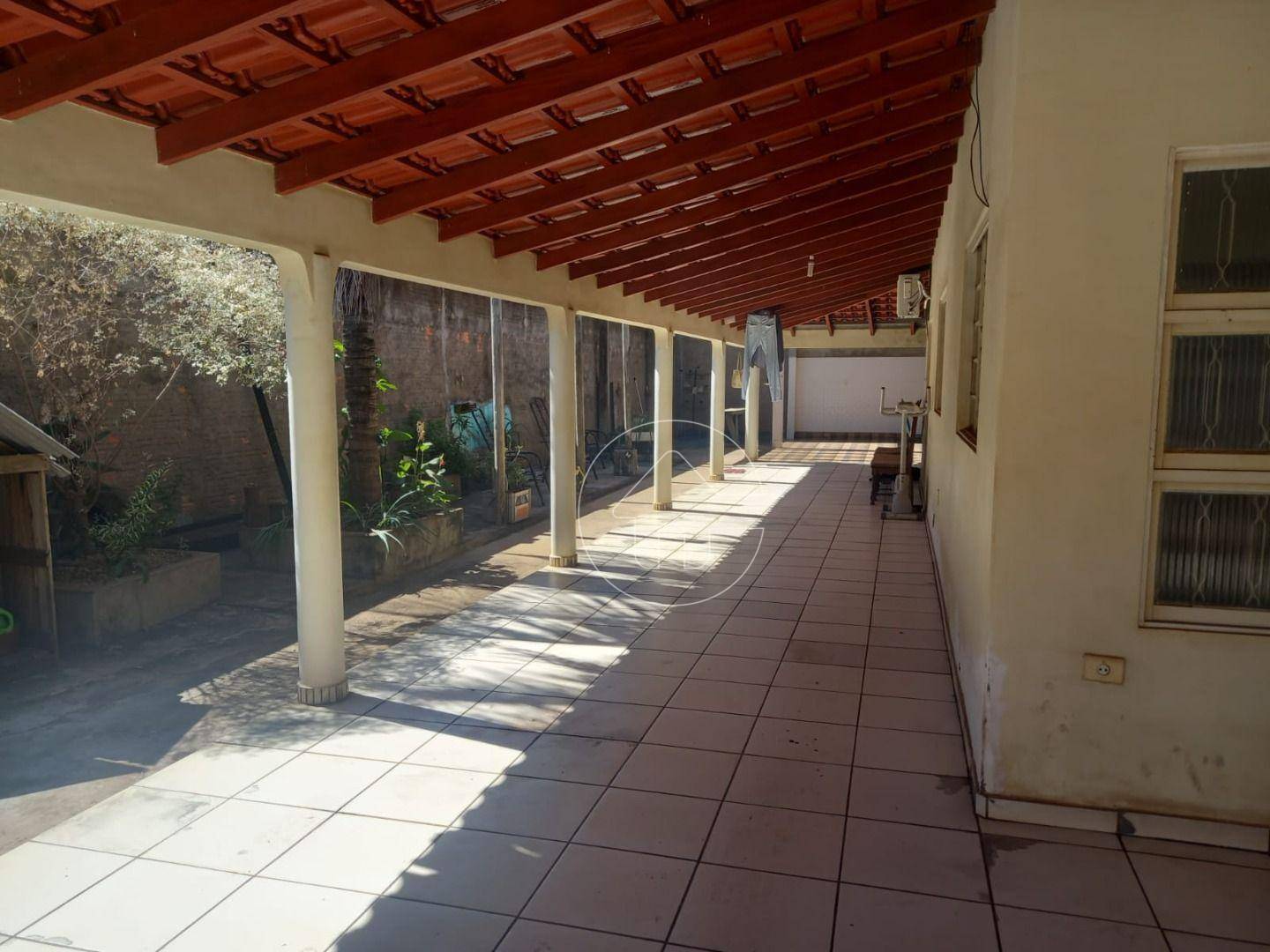 Casa, 2 quartos, 200 m² - Foto 1