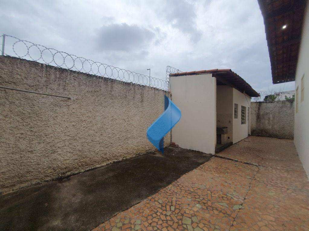 Casa à venda com 3 quartos, 137m² - Foto 30