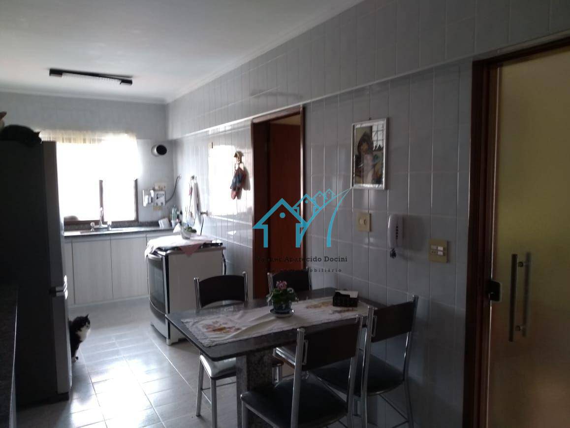 Apartamento à venda com 3 quartos, 140m² - Foto 30