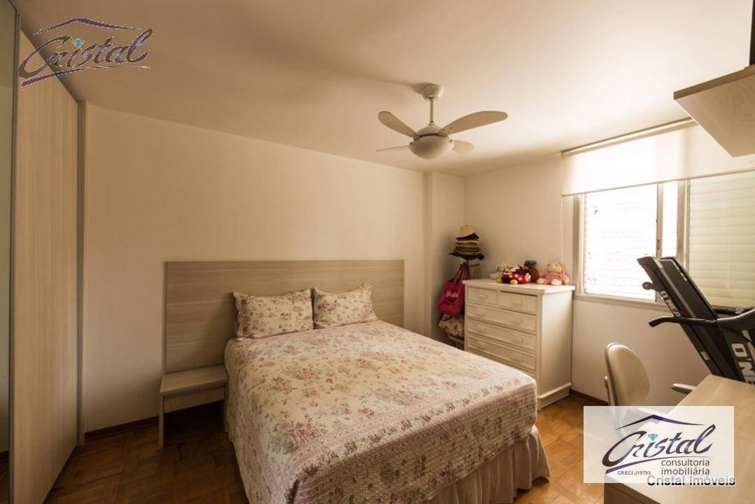 Apartamento à venda com 4 quartos, 240m² - Foto 4