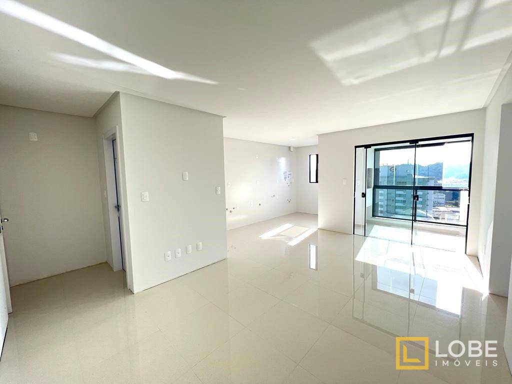 Apartamento à venda com 2 quartos, 73m² - Foto 1