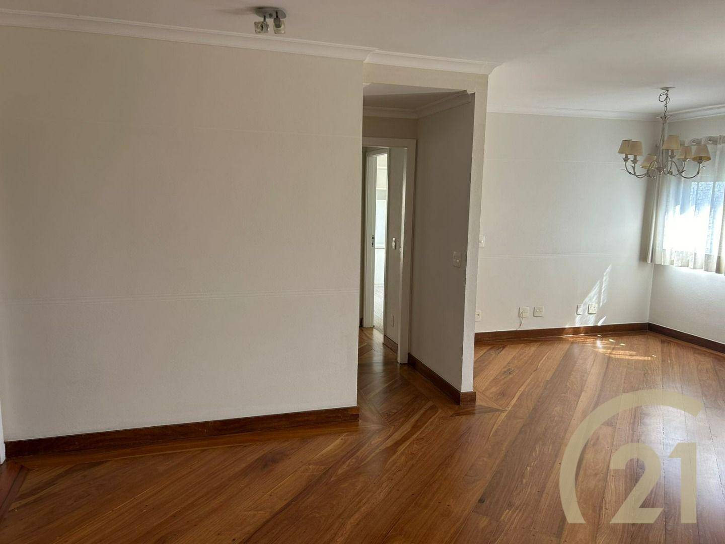 Apartamento para alugar com 2 quartos, 94m² - Foto 7