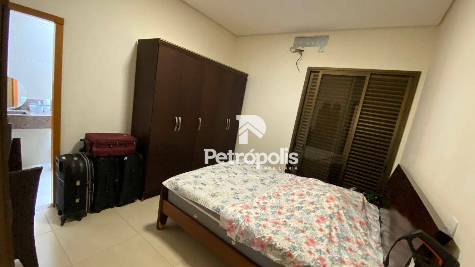 Casa de Condomínio à venda com 5 quartos, 370m² - Foto 17