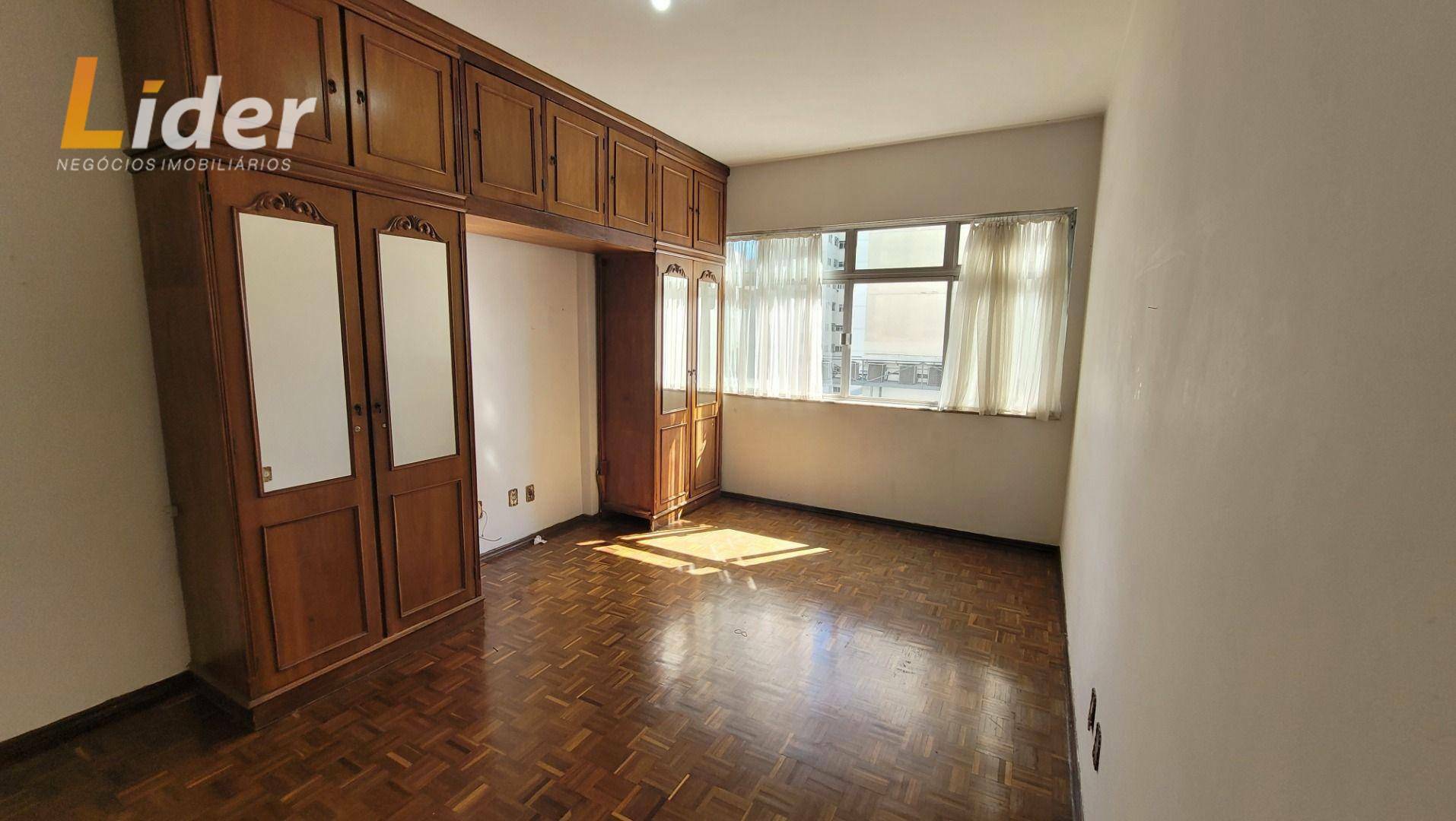 Apartamento à venda com 4 quartos, 200m² - Foto 16