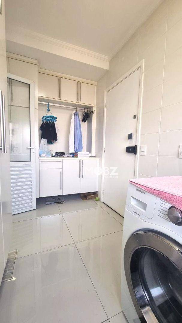 Apartamento à venda com 3 quartos, 175m² - Foto 27