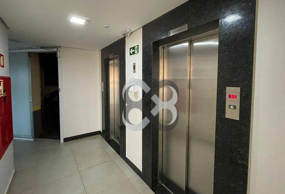 Apartamento à venda com 3 quartos, 131m² - Foto 18