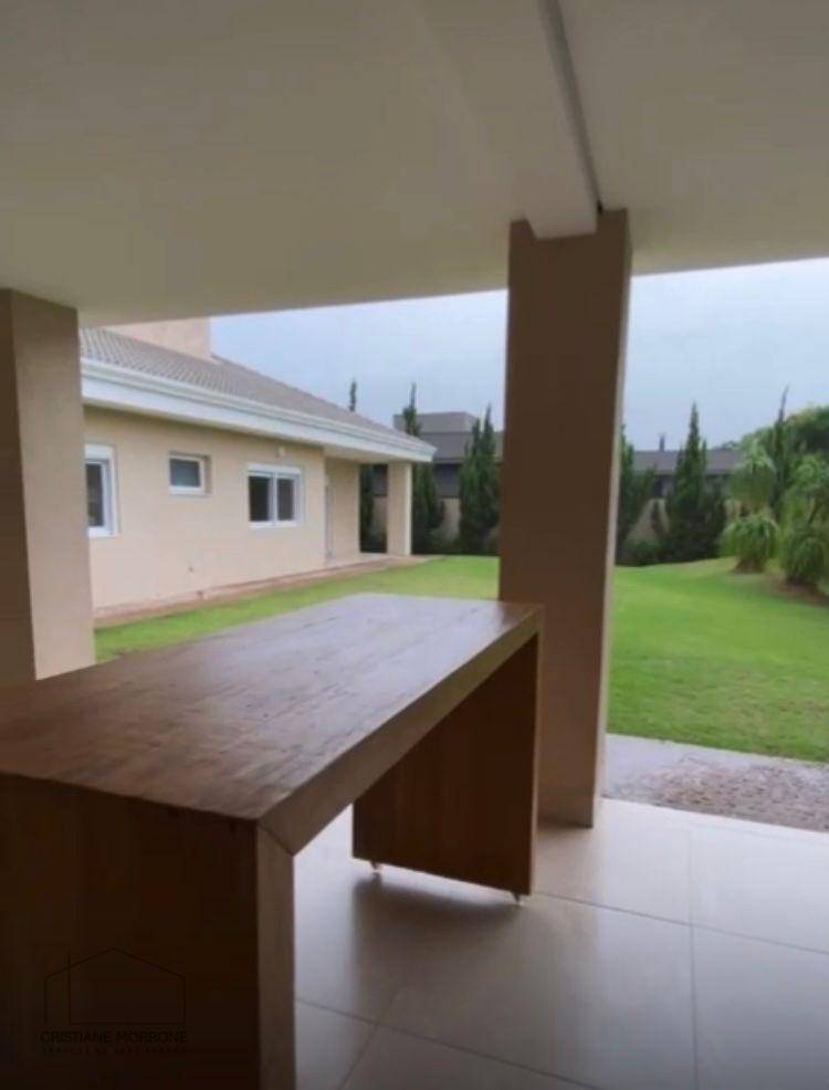 Casa de Condomínio à venda com 3 quartos, 335m² - Foto 1