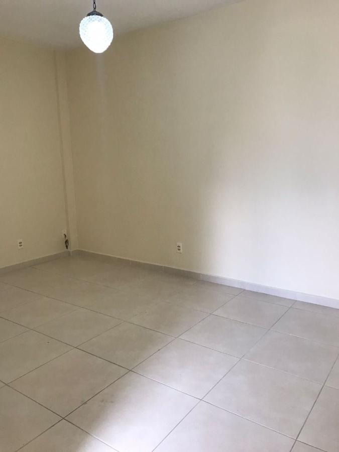 Apartamento à venda com 2 quartos, 65m² - Foto 1