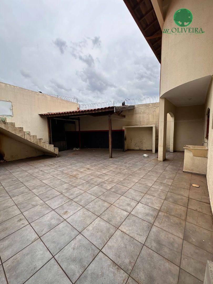 Sobrado à venda com 3 quartos, 319m² - Foto 24