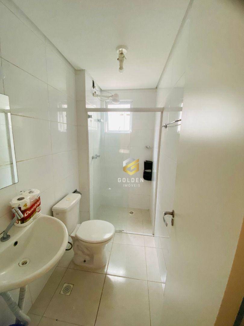 Apartamento à venda com 2 quartos, 68m² - Foto 8